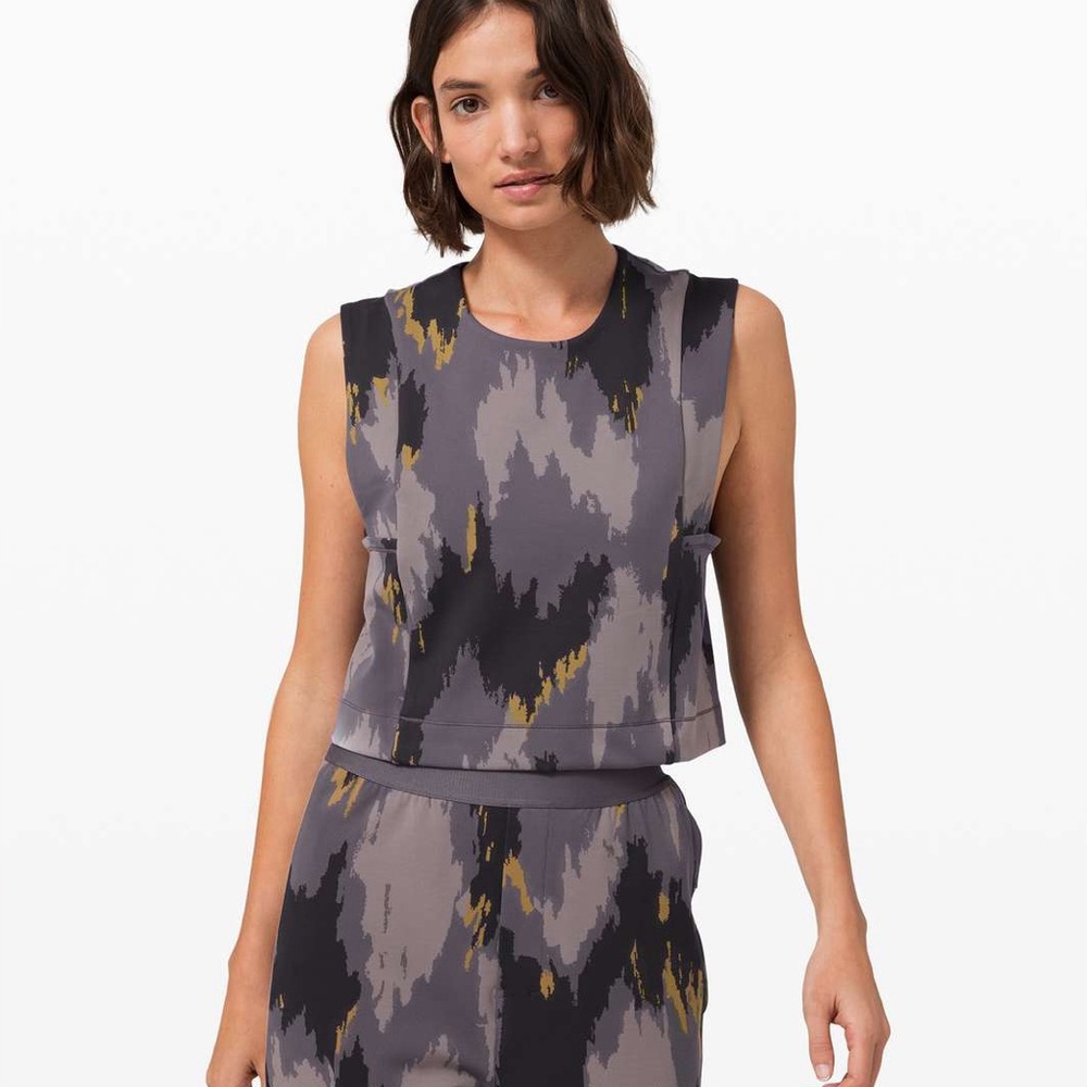 Lululemon Take The Moment Cropped Tank